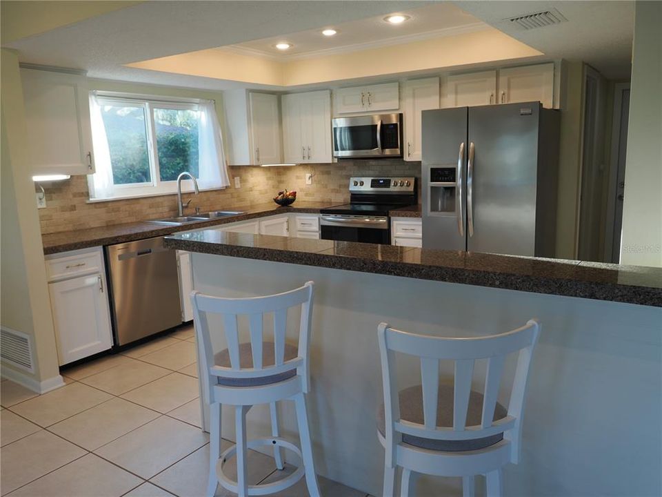 En Venta: $725,000 (3 camas, 2 baños, 2061 Pies cuadrados)