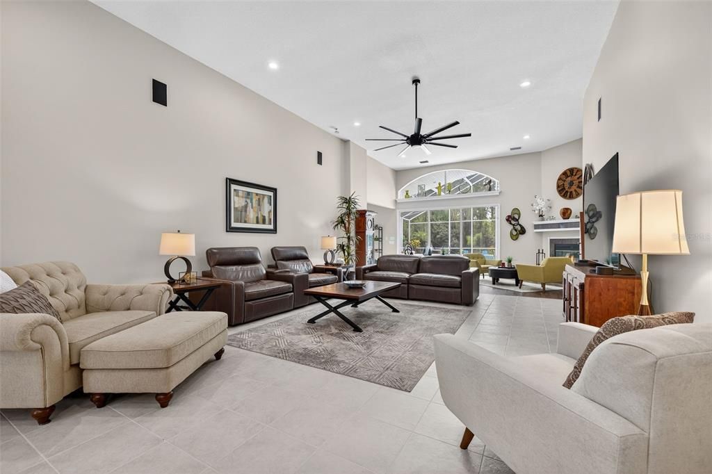 For Sale: $895,000 (4 beds, 3 baths, 2894 Square Feet)