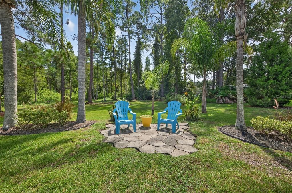 For Sale: $895,000 (4 beds, 3 baths, 2894 Square Feet)