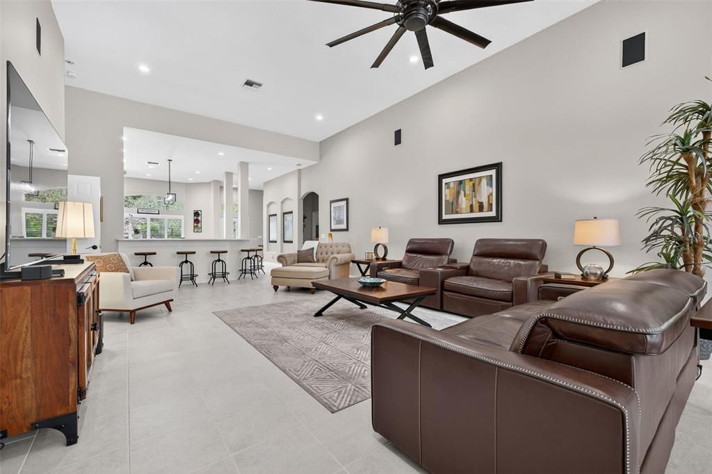 For Sale: $895,000 (4 beds, 3 baths, 2894 Square Feet)