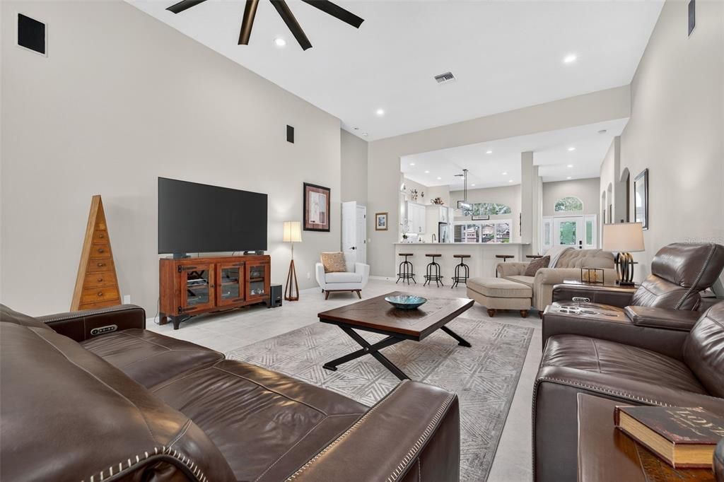 For Sale: $895,000 (4 beds, 3 baths, 2894 Square Feet)