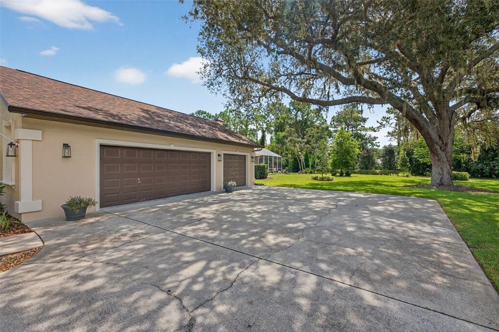 For Sale: $895,000 (4 beds, 3 baths, 2894 Square Feet)