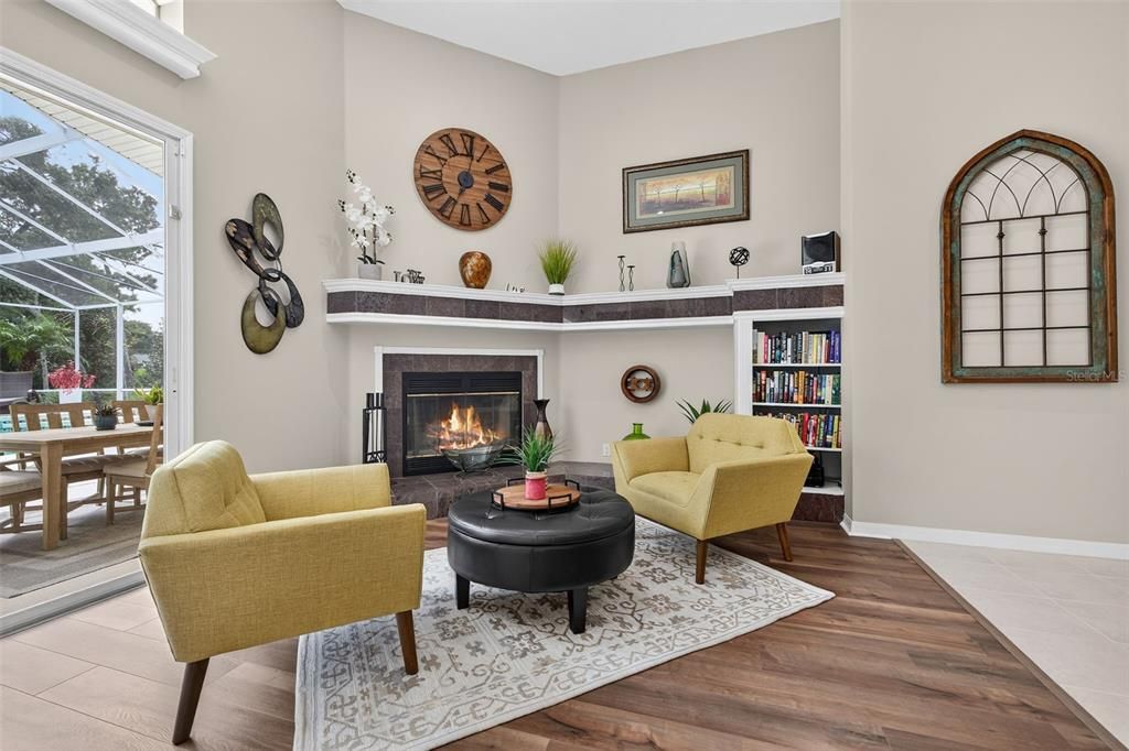 For Sale: $895,000 (4 beds, 3 baths, 2894 Square Feet)