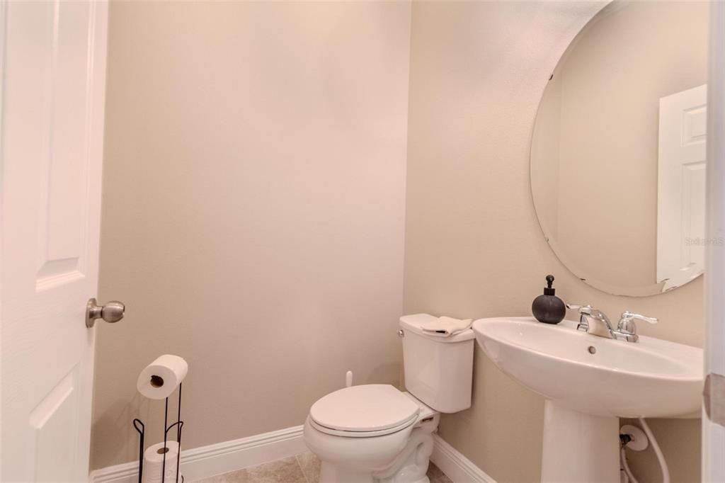 Active With Contract: $2,950 (3 beds, 2 baths, 2070 Square Feet)