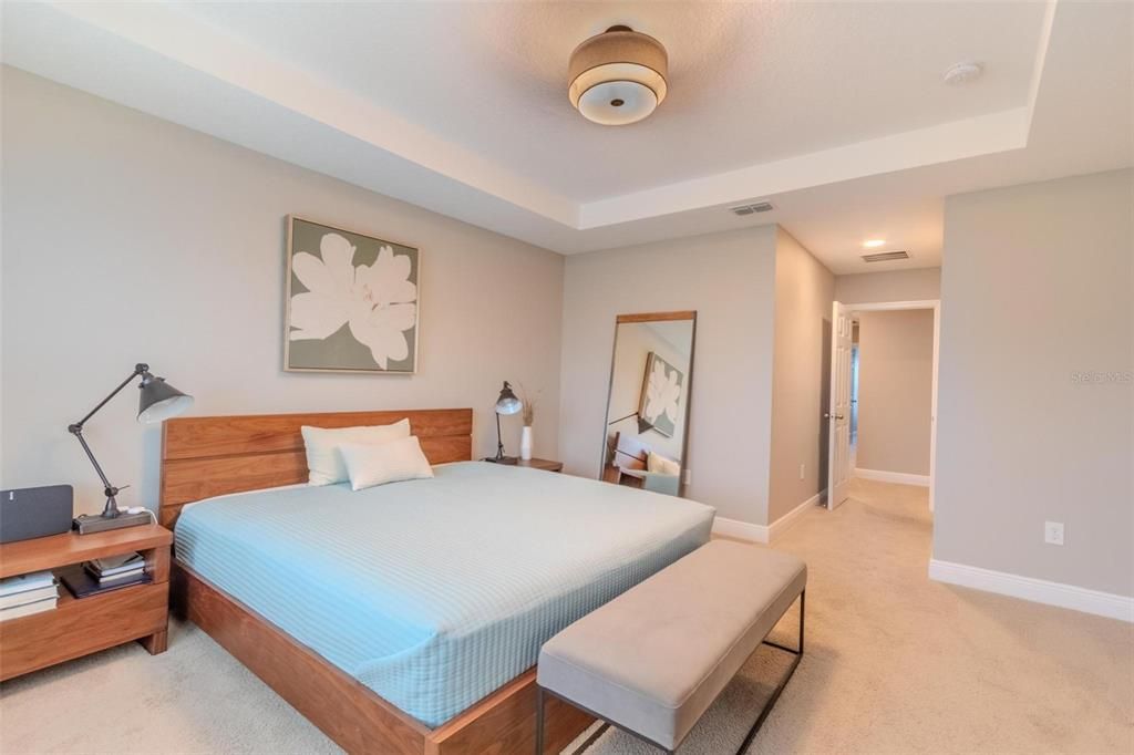 Active With Contract: $2,950 (3 beds, 2 baths, 2070 Square Feet)