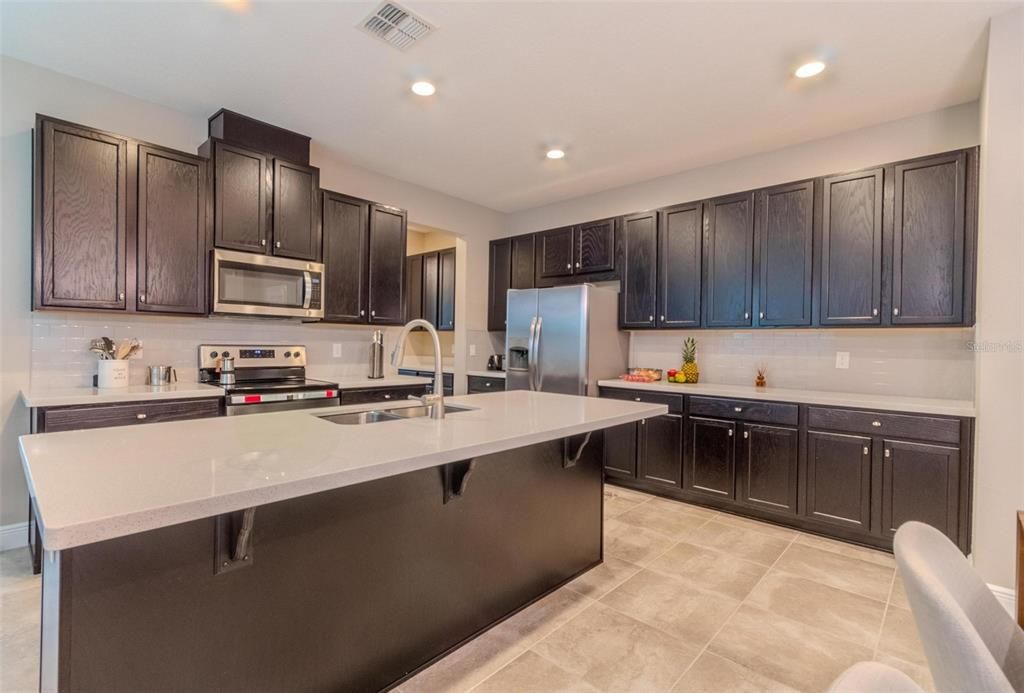 Active With Contract: $2,950 (3 beds, 2 baths, 2070 Square Feet)