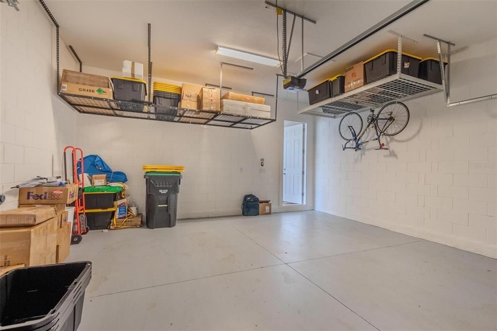 Active With Contract: $2,950 (3 beds, 2 baths, 2070 Square Feet)