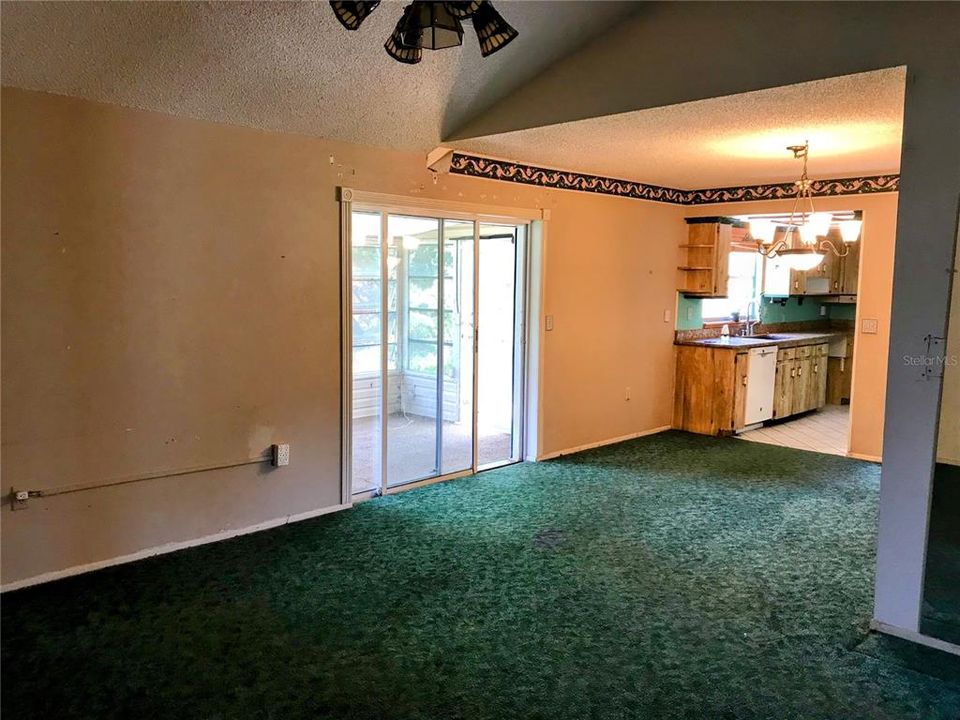 待售: $265,000 (3 贝兹, 2 浴室, 1424 平方英尺)