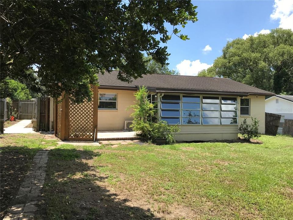 待售: $265,000 (3 贝兹, 2 浴室, 1424 平方英尺)