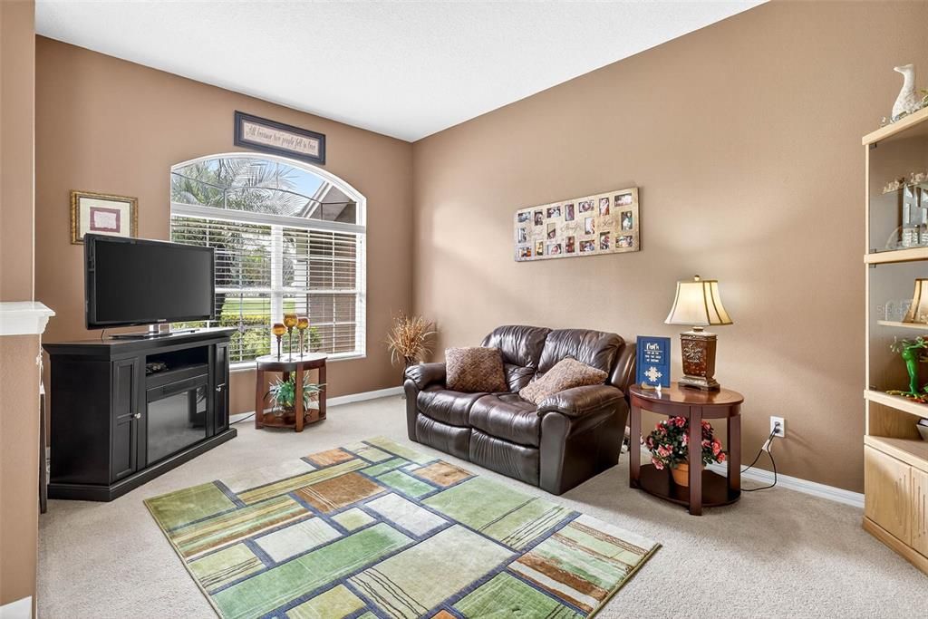 待售: $725,000 (4 贝兹, 3 浴室, 2910 平方英尺)