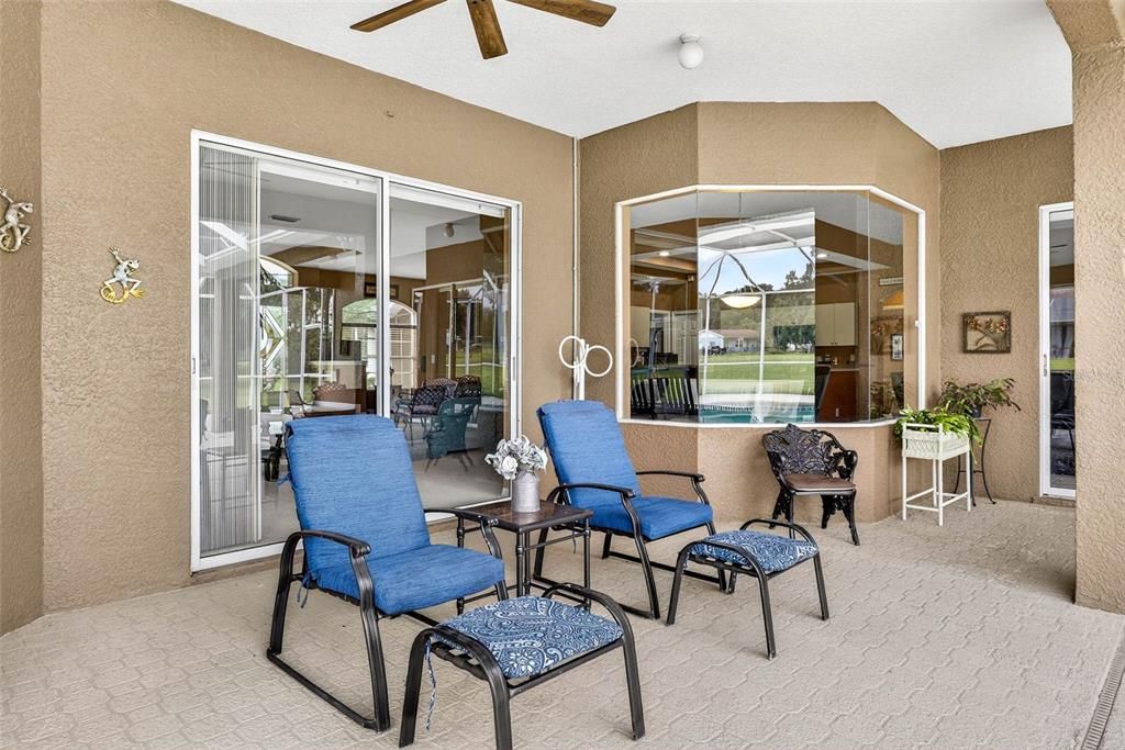 待售: $725,000 (4 贝兹, 3 浴室, 2910 平方英尺)