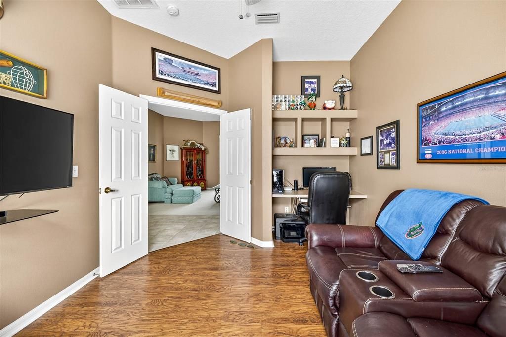 待售: $725,000 (4 贝兹, 3 浴室, 2910 平方英尺)