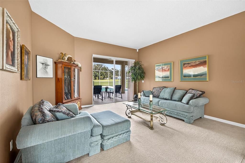 待售: $725,000 (4 贝兹, 3 浴室, 2910 平方英尺)