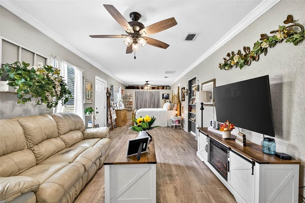 На продажу: $750,000 (5 спален, 3 ванн, 3413 Квадратных фут)