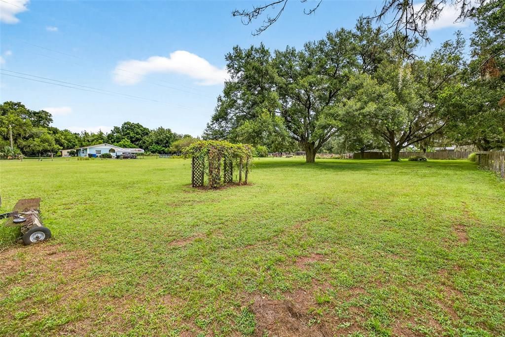 На продажу: $750,000 (5 спален, 3 ванн, 3413 Квадратных фут)