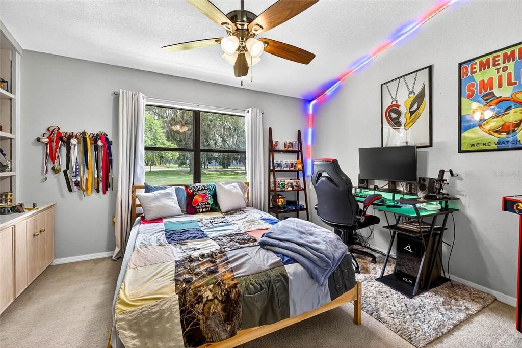 На продажу: $750,000 (5 спален, 3 ванн, 3413 Квадратных фут)