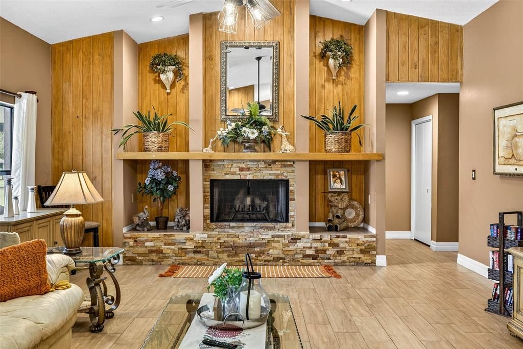 На продажу: $750,000 (5 спален, 3 ванн, 3413 Квадратных фут)