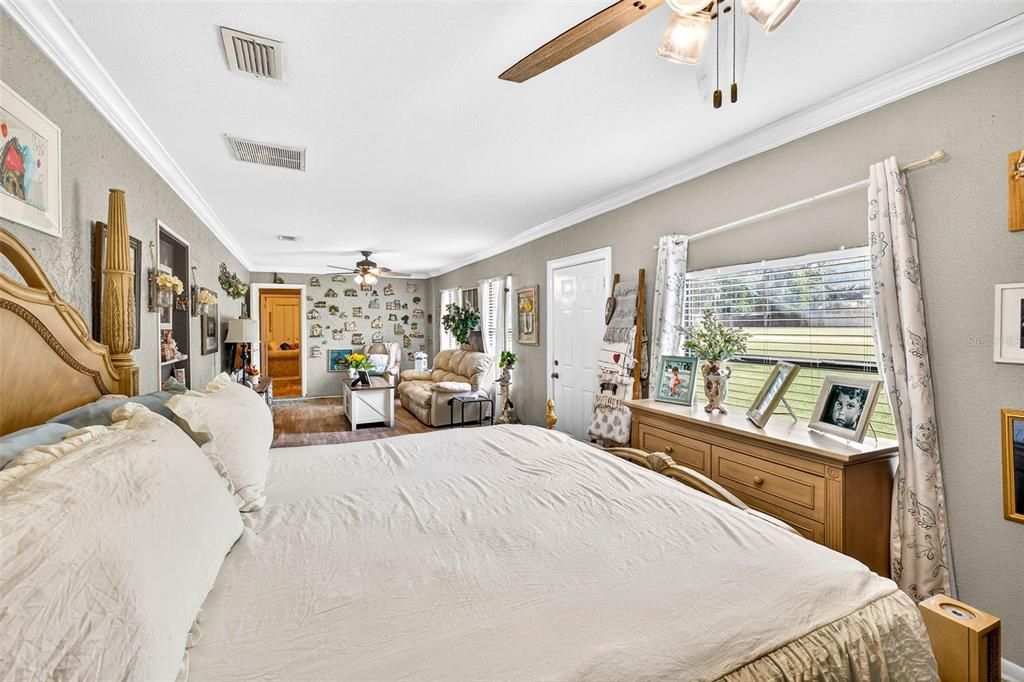 На продажу: $750,000 (5 спален, 3 ванн, 3413 Квадратных фут)