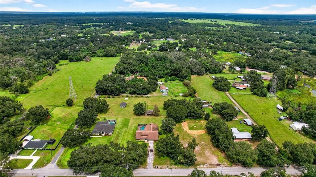 На продажу: $750,000 (5 спален, 3 ванн, 3413 Квадратных фут)