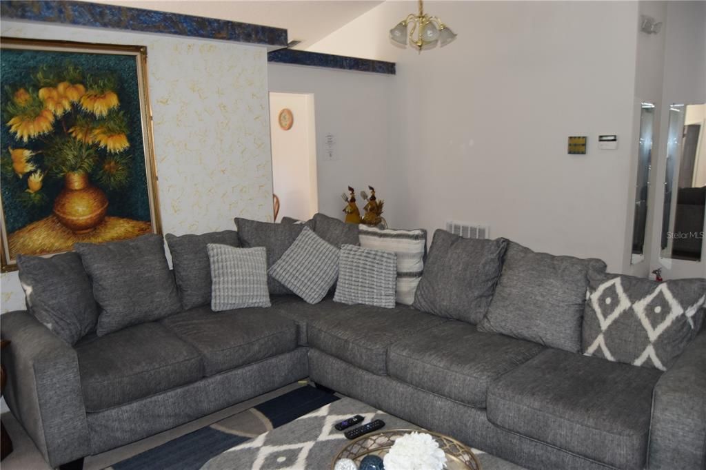 For Sale: $395,000 (3 beds, 2 baths, 1486 Square Feet)