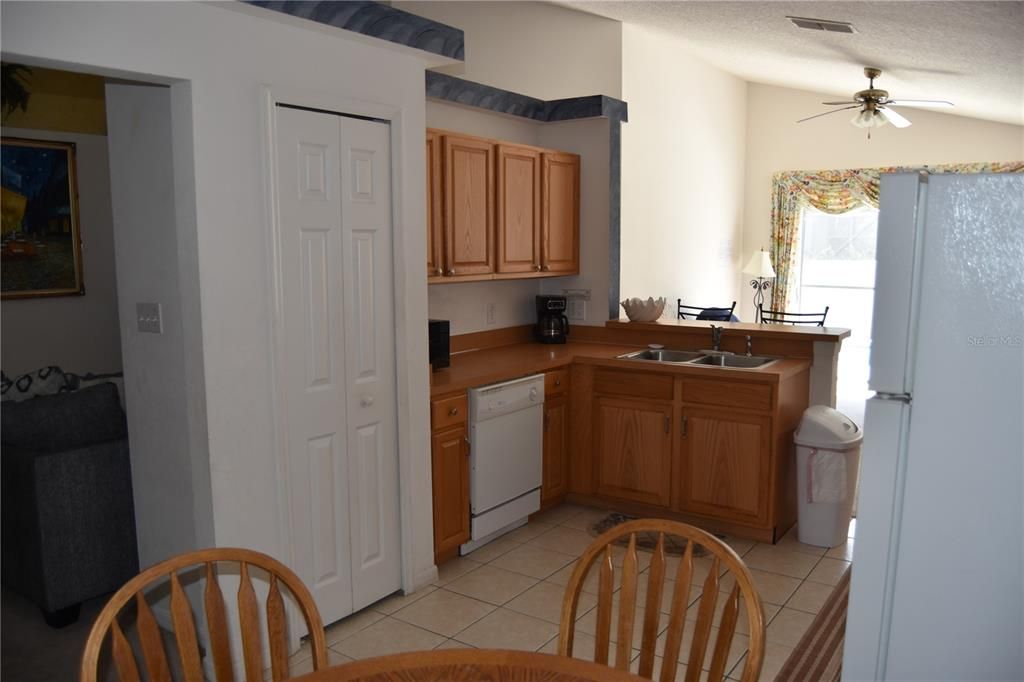 For Sale: $395,000 (3 beds, 2 baths, 1486 Square Feet)