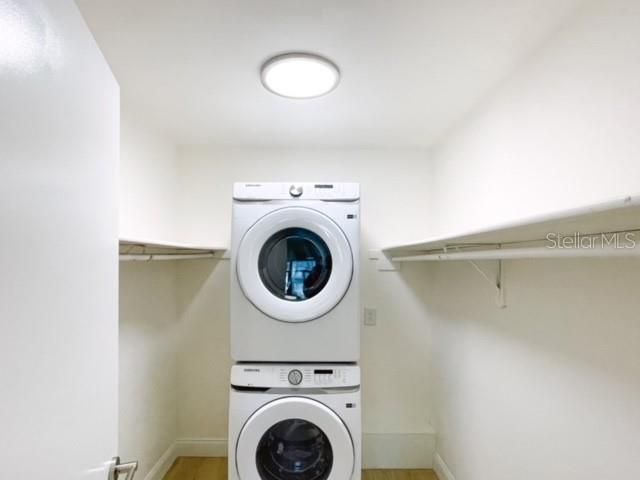 For Rent: $1,295 (1 beds, 1 baths, 660 Square Feet)