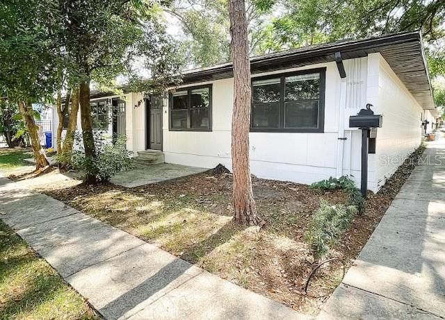 For Rent: $1,295 (1 beds, 1 baths, 660 Square Feet)