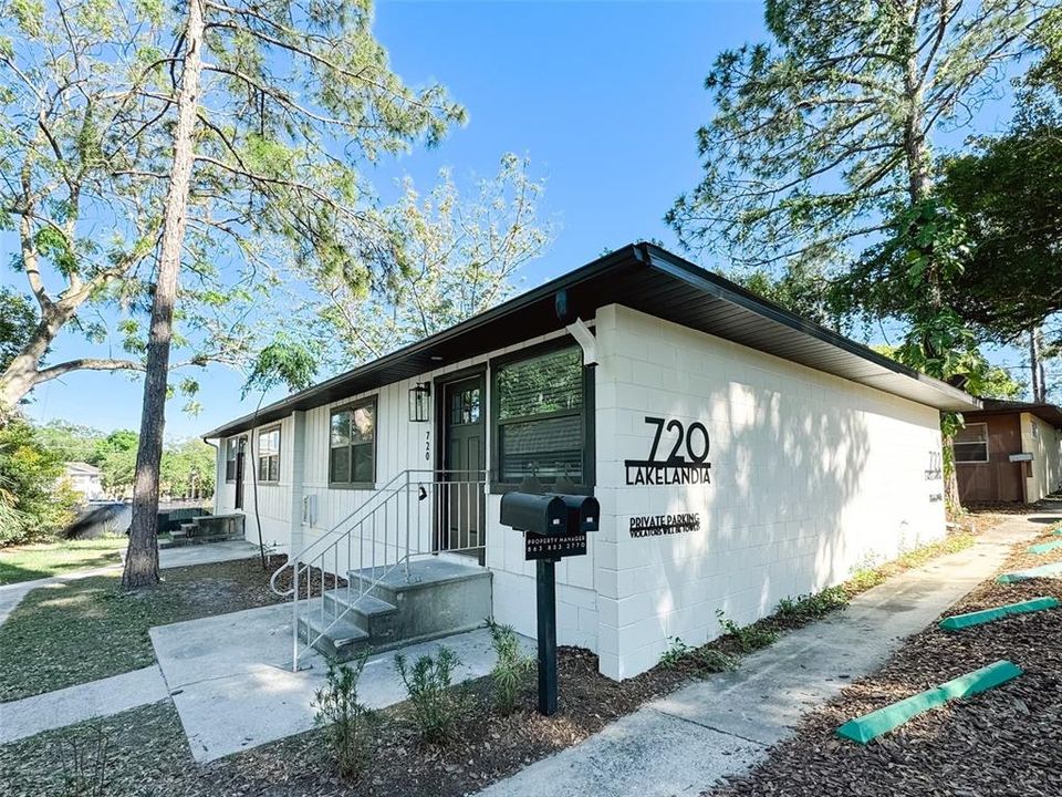 合同活跃: $1,695 (2 贝兹, 1 浴室, 768 平方英尺)