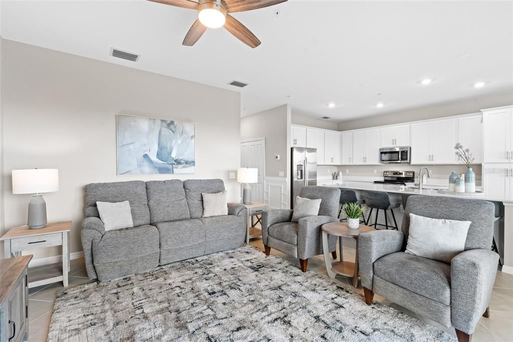 待售: $250,000 (2 贝兹, 2 浴室, 1198 平方英尺)