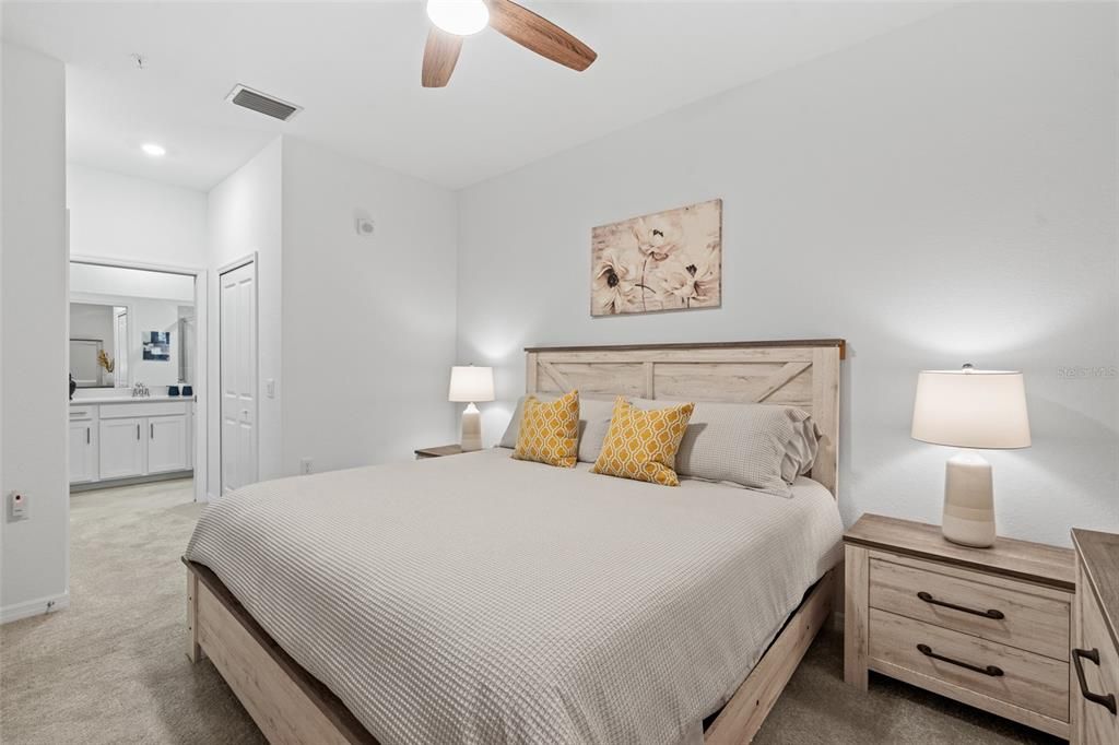 待售: $250,000 (2 贝兹, 2 浴室, 1198 平方英尺)