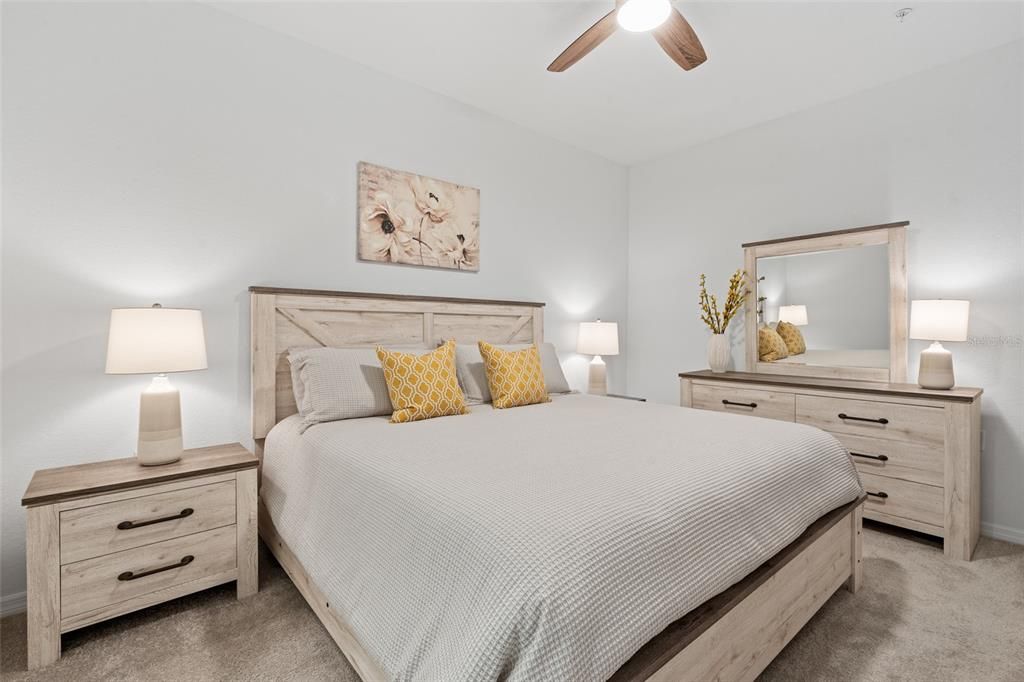 待售: $250,000 (2 贝兹, 2 浴室, 1198 平方英尺)