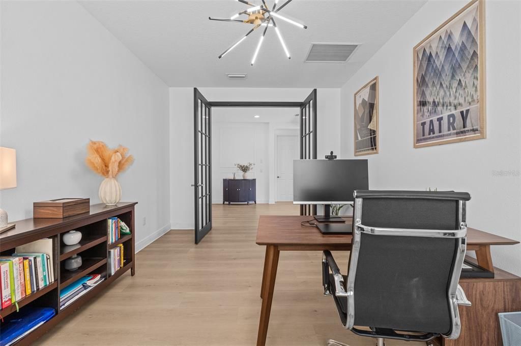 Active With Contract: $739,000 (4 beds, 3 baths, 3186 Square Feet)