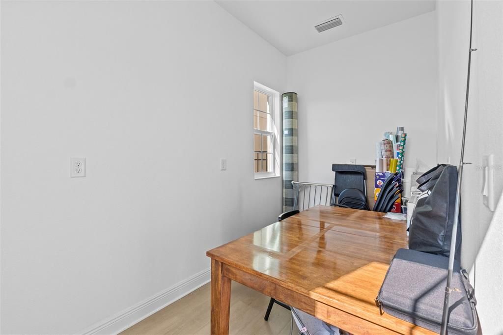 Active With Contract: $739,000 (4 beds, 3 baths, 3186 Square Feet)