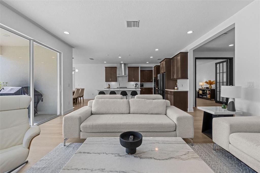 Active With Contract: $739,000 (4 beds, 3 baths, 3186 Square Feet)