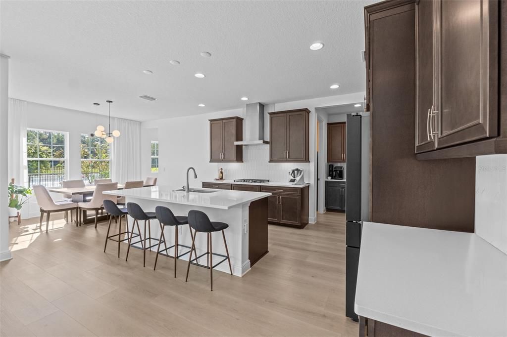 Active With Contract: $739,000 (4 beds, 3 baths, 3186 Square Feet)