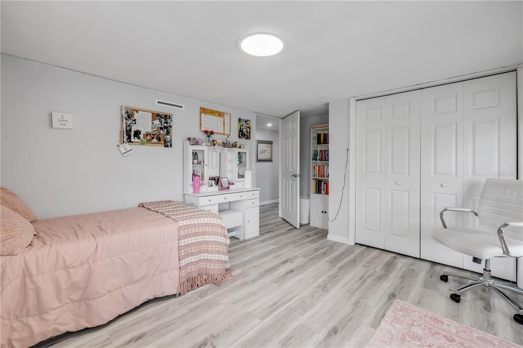 待售: $885,000 (4 贝兹, 2 浴室, 3014 平方英尺)