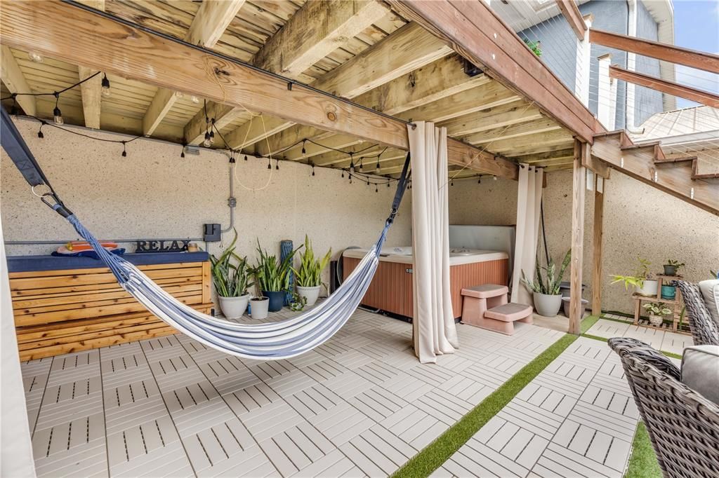 待售: $885,000 (4 贝兹, 2 浴室, 3014 平方英尺)