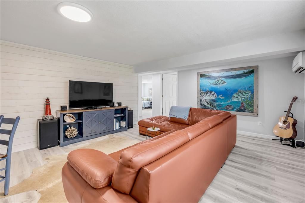 待售: $885,000 (4 贝兹, 2 浴室, 3014 平方英尺)