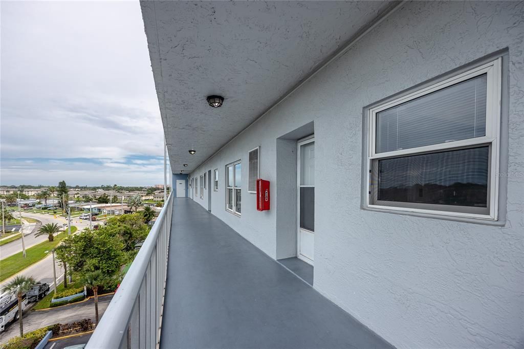 待售: $169,900 (2 贝兹, 2 浴室, 959 平方英尺)