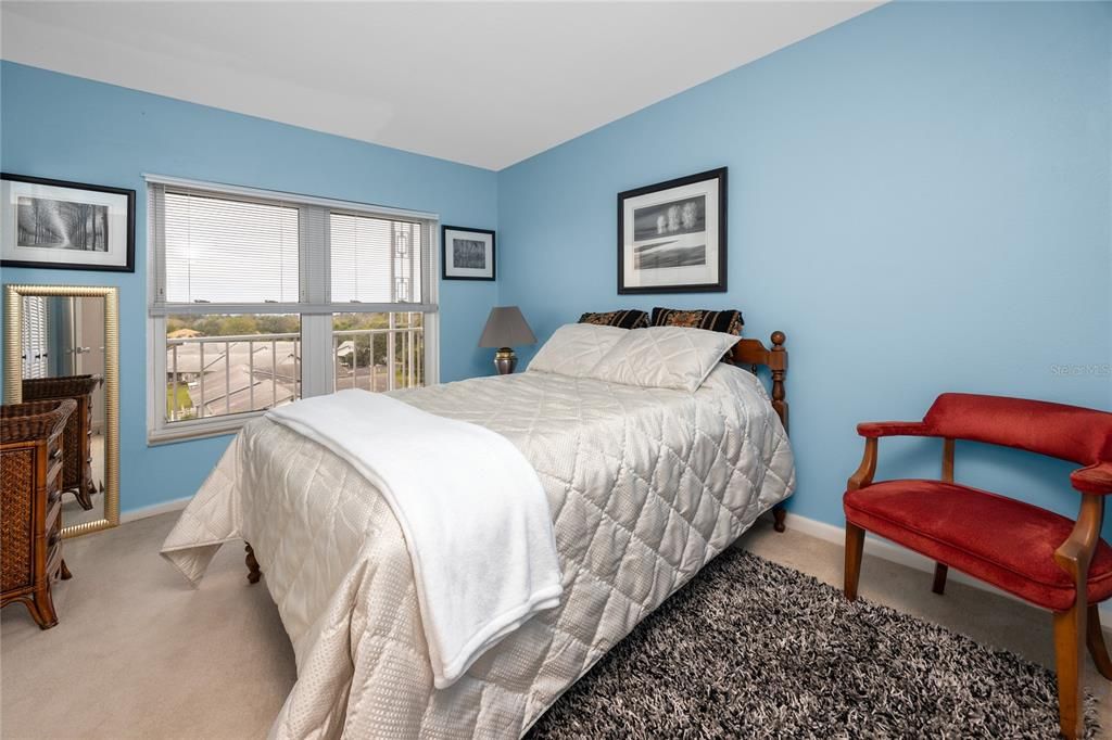 待售: $169,900 (2 贝兹, 2 浴室, 959 平方英尺)