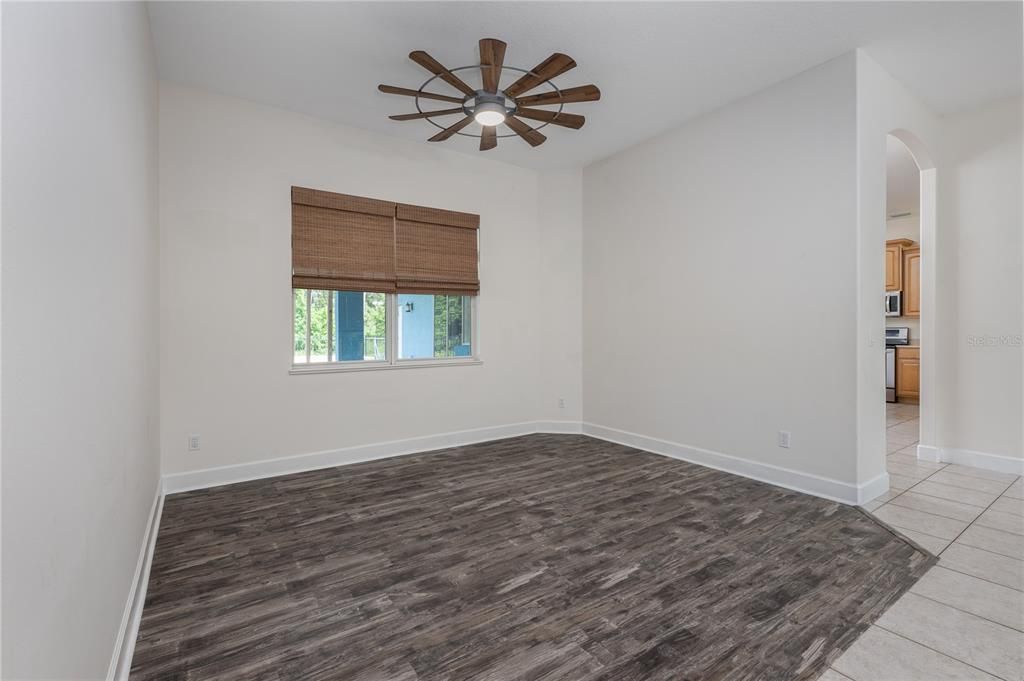 На продажу: $574,900 (3 спален, 3 ванн, 2546 Квадратных фут)