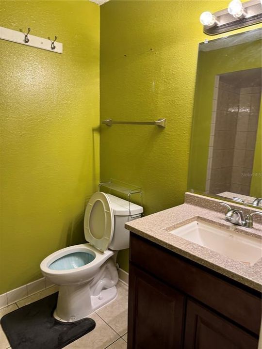 合同活跃: $340,000 (3 贝兹, 2 浴室, 1273 平方英尺)