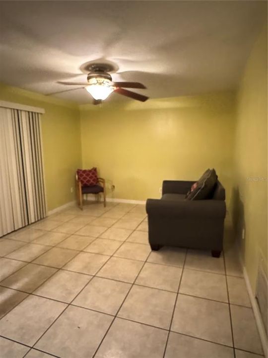 合同活跃: $340,000 (3 贝兹, 2 浴室, 1273 平方英尺)