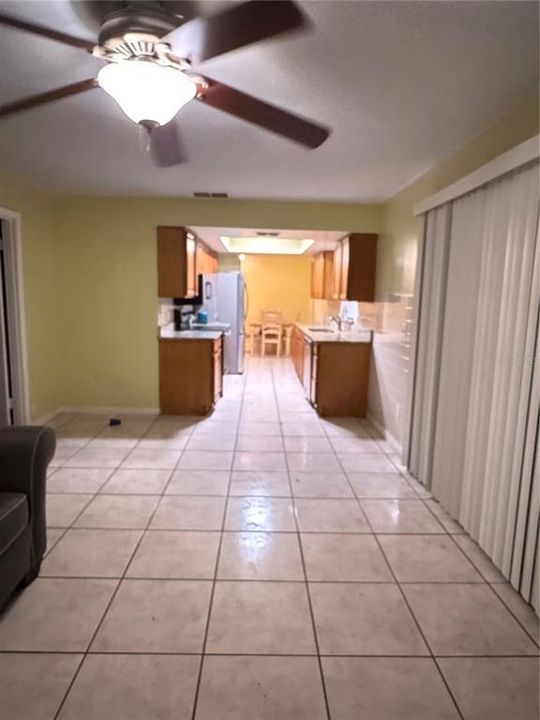 合同活跃: $340,000 (3 贝兹, 2 浴室, 1273 平方英尺)