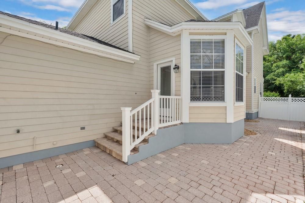 En Renta: $4,000 (5 camas, 2 baños, 2305 Pies cuadrados)