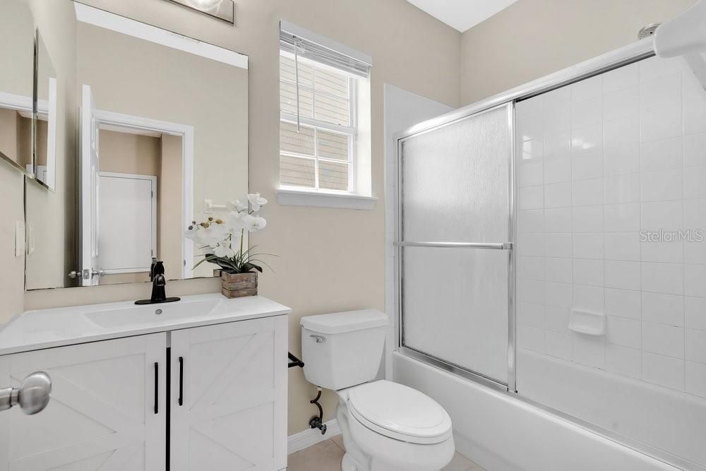 En Renta: $4,000 (5 camas, 2 baños, 2305 Pies cuadrados)