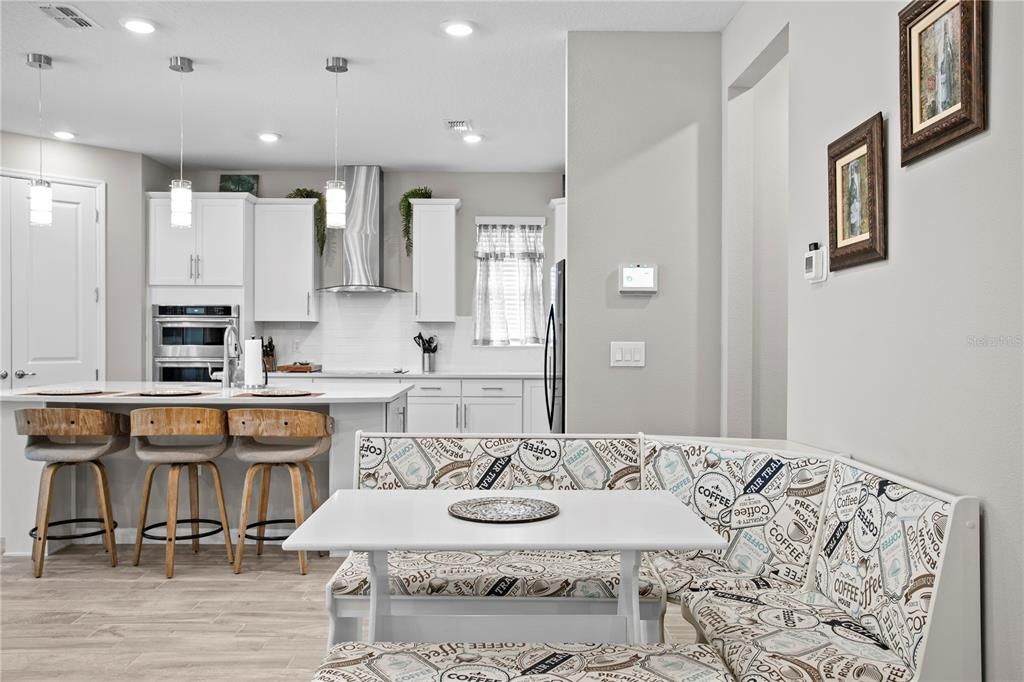 For Sale: $894,900 (5 beds, 4 baths, 4210 Square Feet)