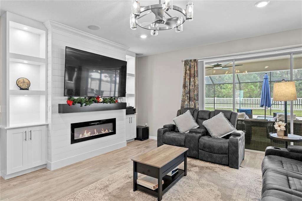 For Sale: $894,900 (5 beds, 4 baths, 4210 Square Feet)