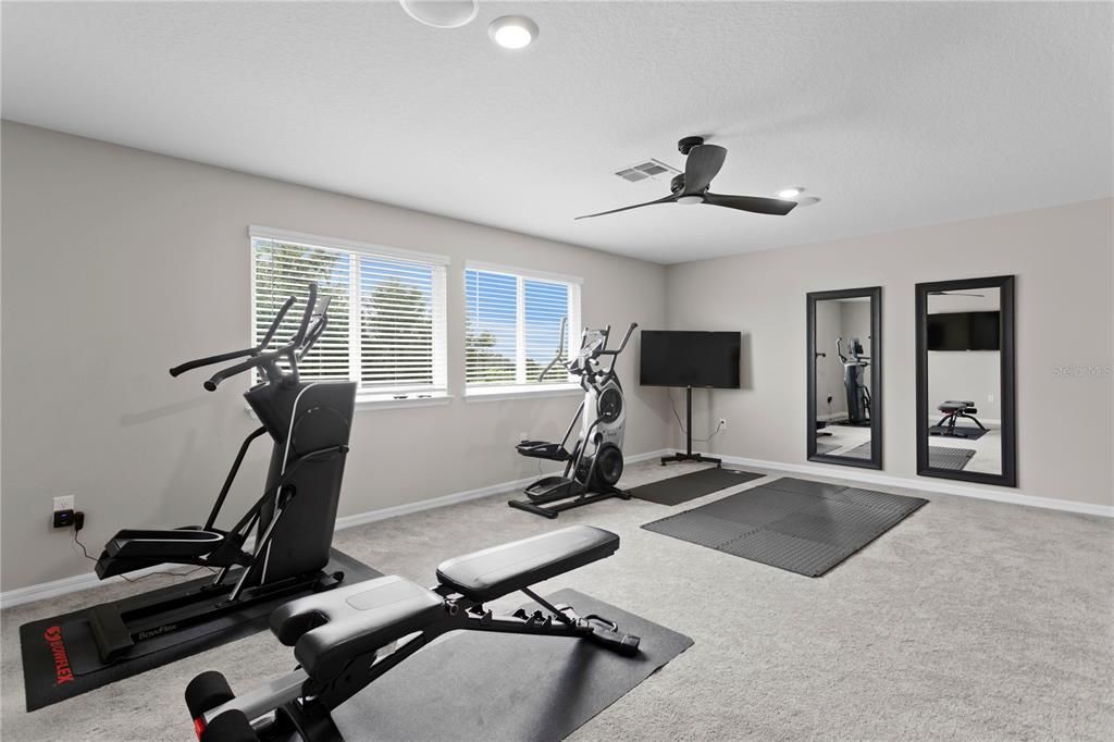 For Sale: $894,900 (5 beds, 4 baths, 4210 Square Feet)