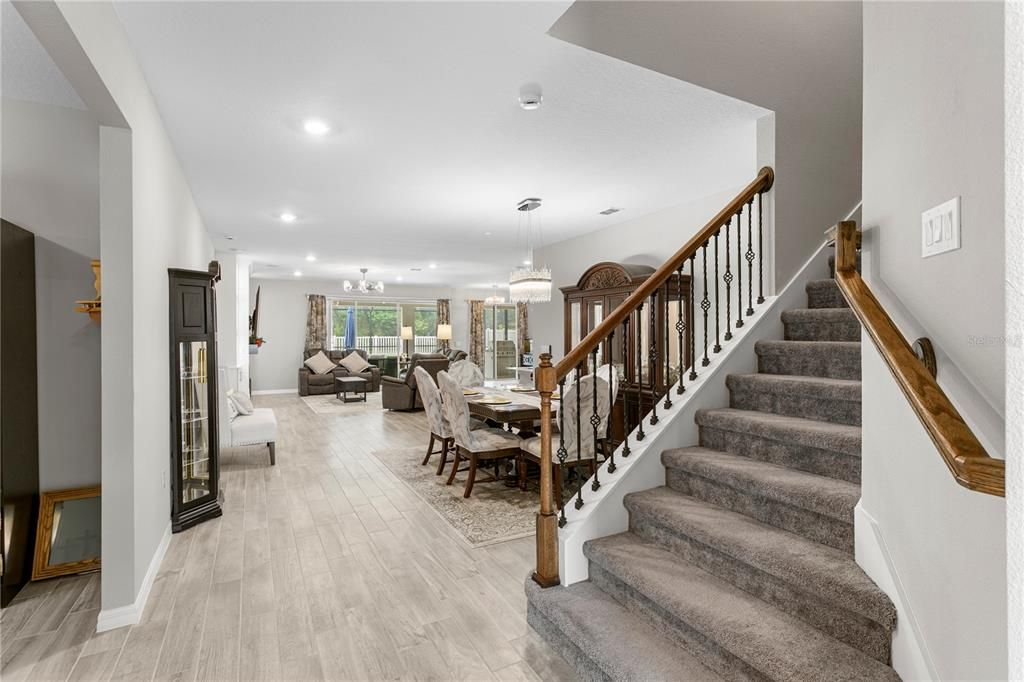 For Sale: $894,900 (5 beds, 4 baths, 4210 Square Feet)